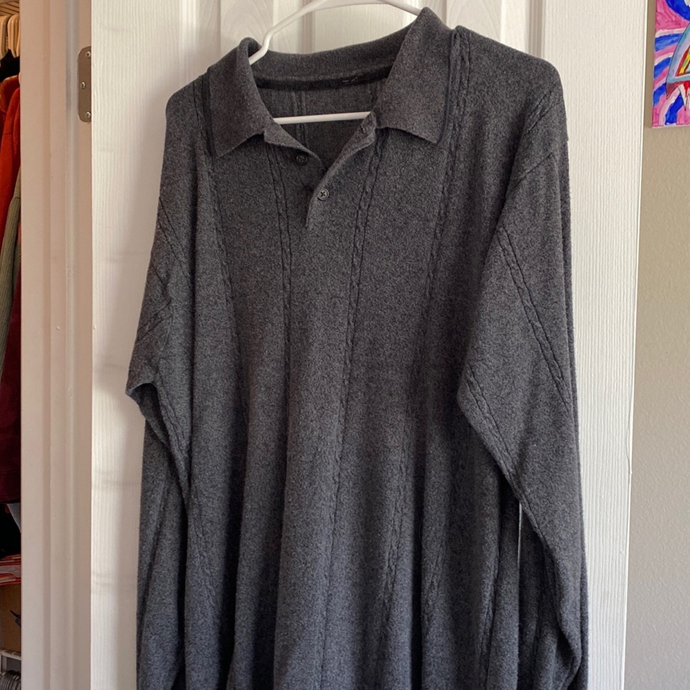 gray long sleeve